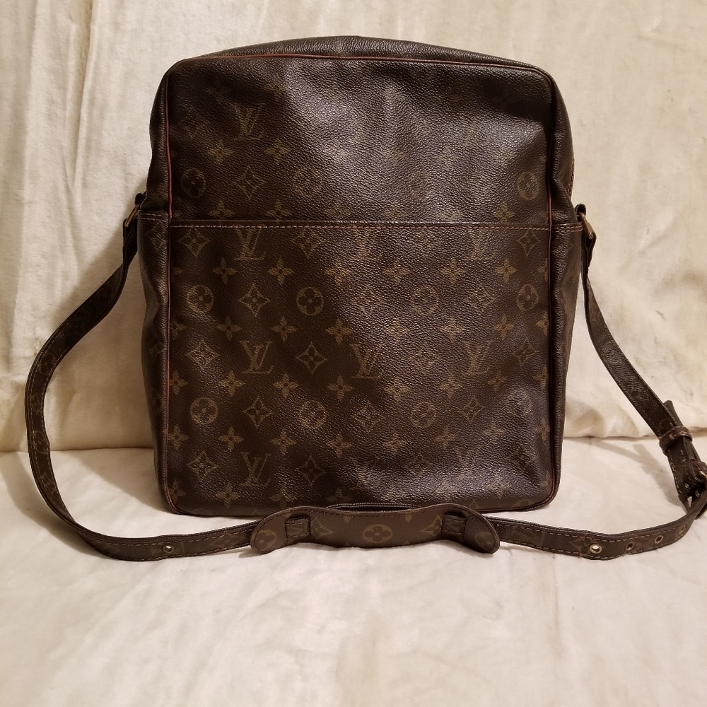 Authentic louis Vuitton Marceau GM Messenger  bag